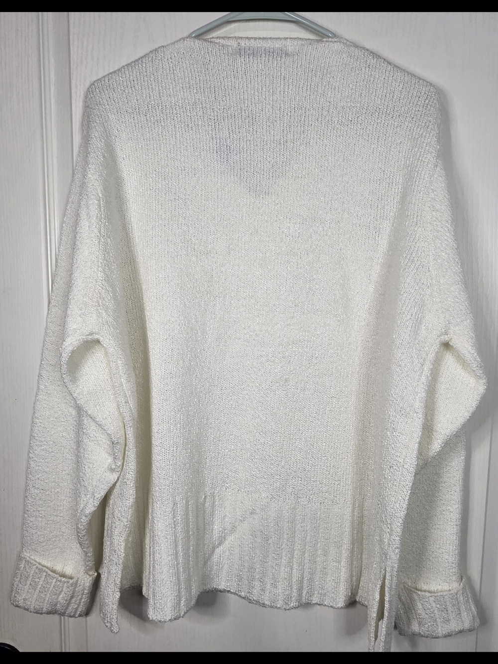 Carolyn Taylor Essentials White V-Neck Pullover Knit Sweater – NWT - Picture 2 of 7
